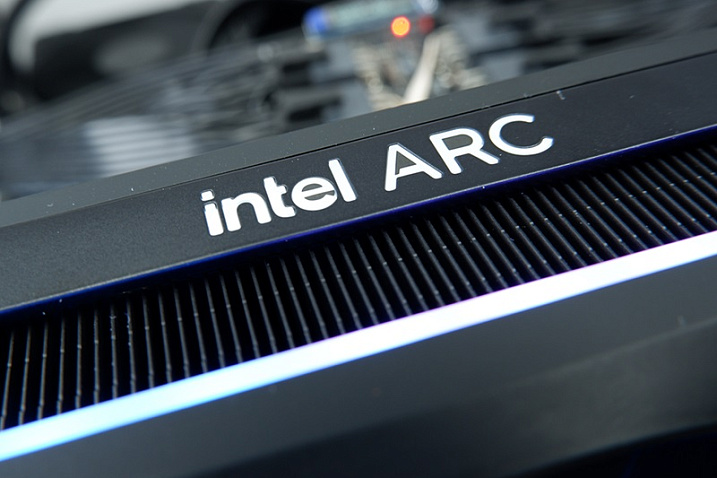 Слух: видеокарты Intel Arc Battlemage выйдут до конца ноября
