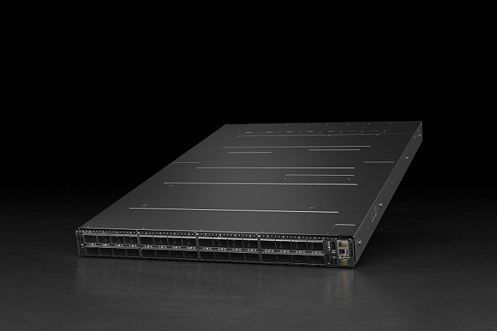 Коммутатор NVIDIA Quantum-2 InfiniBand получил 64 порта и 57 миллиардов транзисторов