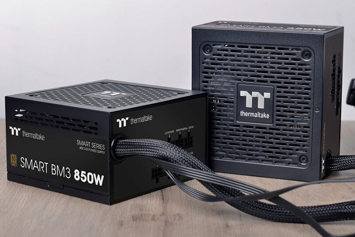 Thermaltake выпустила серию блоков питания Smart BM3 Bronze с ATX 3.0 и 12VHPWR