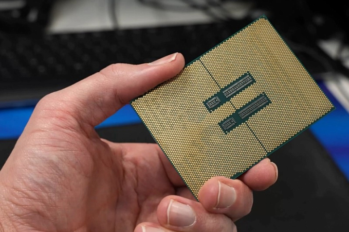 Для разогнанного Xeon W9-3495X и GeForce RTX 4090 потребуется блок питания на 2000 Вт