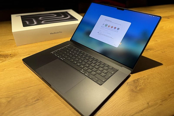 Ошибка сервисного центра Apple привела к бесплатной замене MacBook Pro 2018 на версию с M4