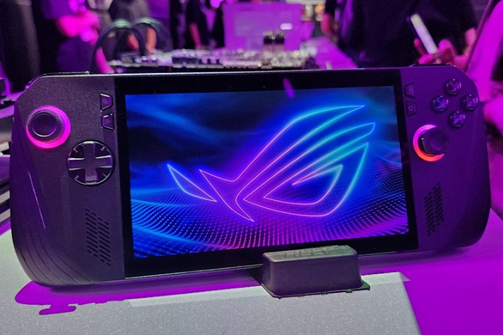 Улучшенная портативная консоль ASUS ROG Ally X официально представлена