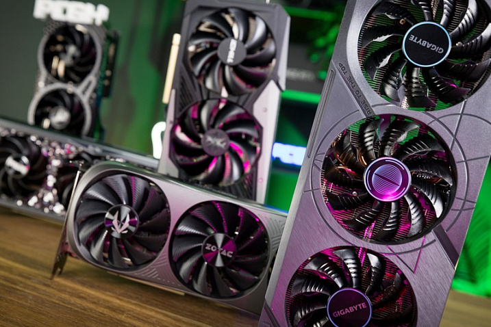 Первые тесты GeForce RTX 4070 Ti SUPER показывают небольшое улучшение по сравнению с RTX 4070 Ti