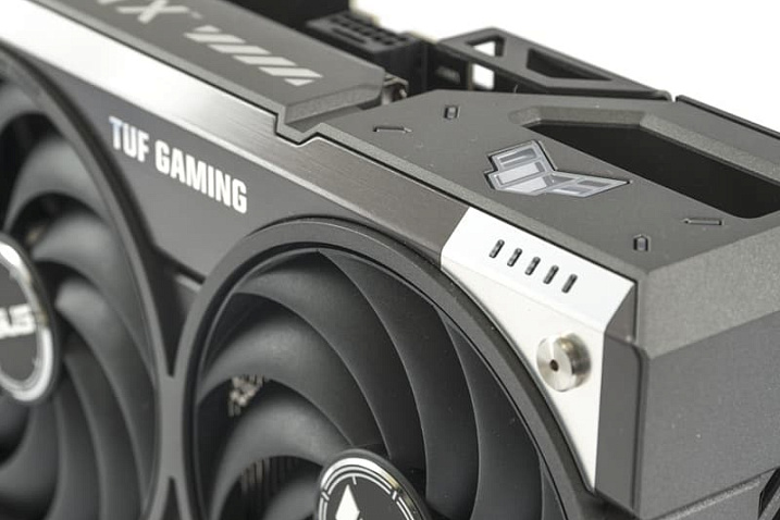 Слух: ASUS сокращает производство GeForce RTX 5070 Ti в пользу RTX 5080