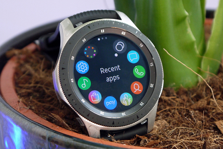 Samsung раскрыла точное название, размер и материал Galaxy Watch 3