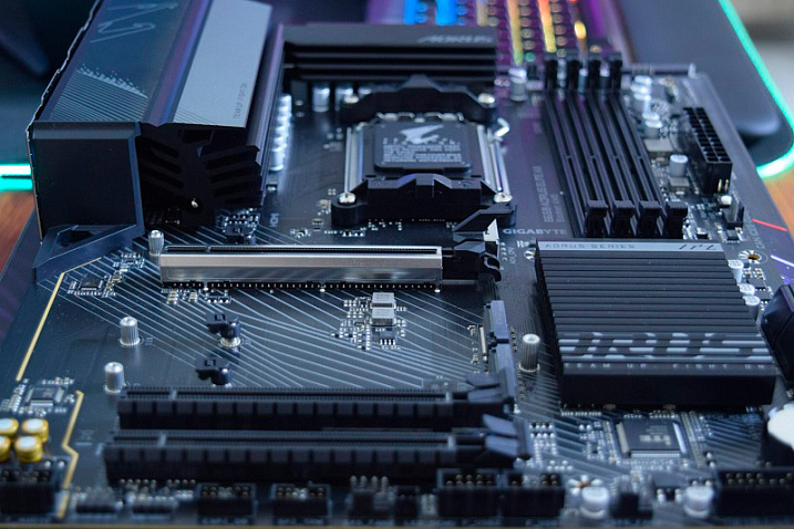 Партнеры AMD готовятся к выпуску материнских плат с бюджетным чипсетом A620
