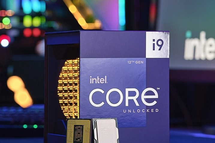 Китайская таможня задержала человека со 160 процессорами Intel