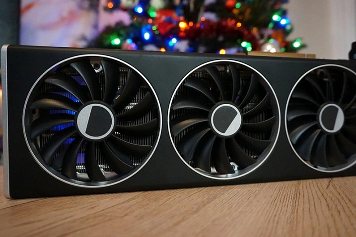 AMD Radeon RX 7900 XT подешевела до $659