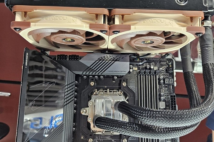 Noctua посетила COMPUTEX 2024 с прототипом СЖО на основе термосифона