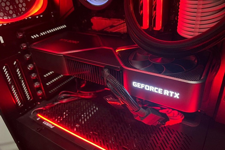 Слух: RTX 5080 и RTX 5090 будут представлены одновременно, но первая выйдет раньше