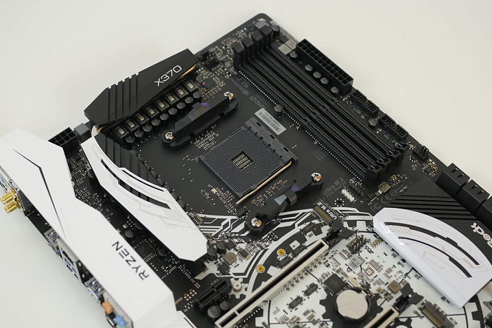AMD Ryzen 5000 поддерживаются материнской платой ASRock X370 Taichi