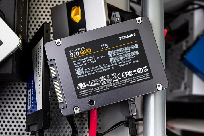 Samsung разработала 280-слойную память NAND с плотностью 28.5 Гбит/мм²