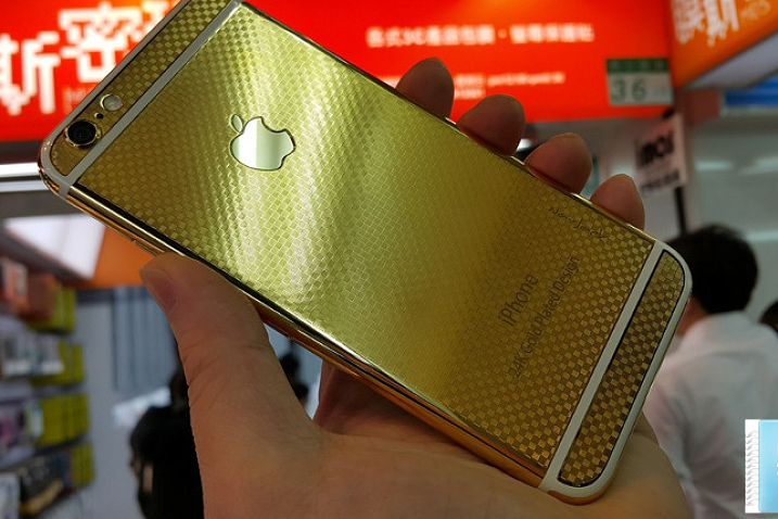 Покрытые 24-каратным золотом iPhone 6 и 6 Plus появились в Китае