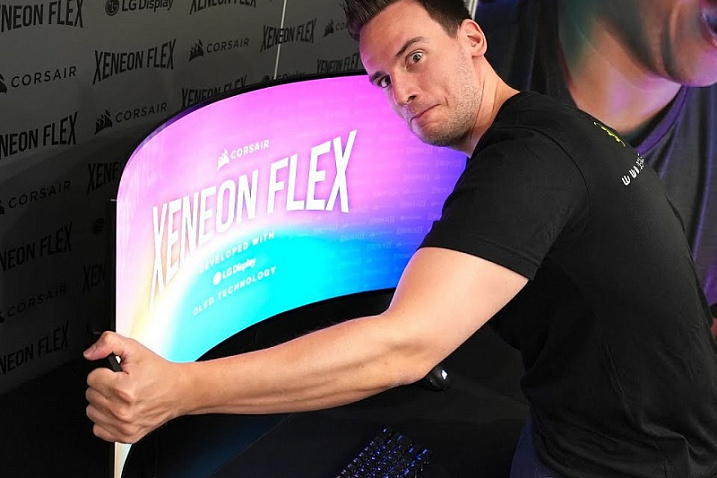 Сгибаемый монитор CORSAIR Xeneon Flex оценен в $1999