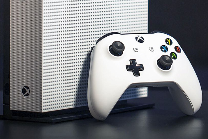 Появились фотографии и спецификации бездисковой версии Xbox One S
