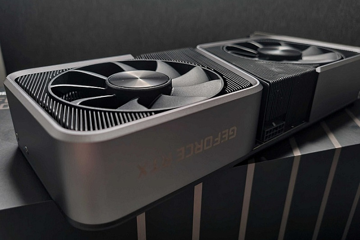 Слух: NVIDIA GeForce RTX 4070 получит 5888 CUDA-ядер и 12 Гбайт видеопамяти