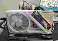 Энтузиаст создал корпус для видеокарты со слотом для модуля памяти DDR5