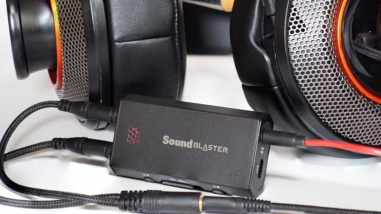 Обзор Creative Sound Blaster E1. Компактный усилитель для наушников с микрофоном