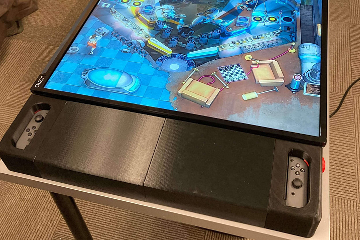 Энтузиаст создал автомат для игры в пинбол на основе  Switch