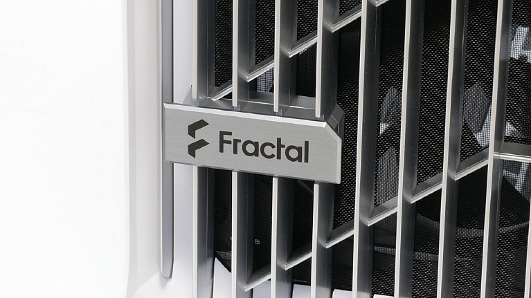 Обзор корпуса Fractal Design Torrent Compact