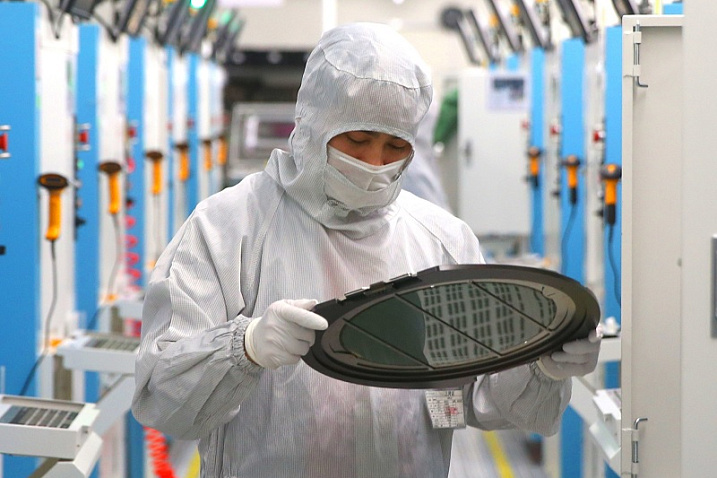 Китай планирует создать комитет для сотрудничества с AMD и Intel