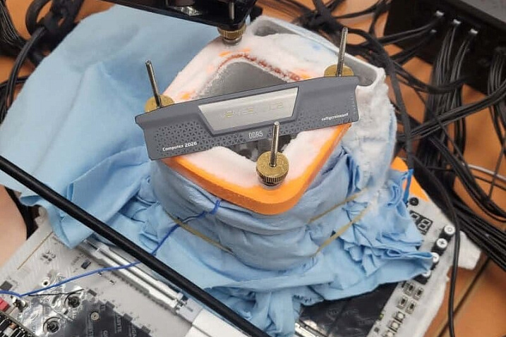 Новый рекорд разгона оперативной памяти DDR5 демонстрирует скорость 13 556 MT/s
