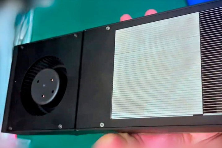 Китайские умельцы начали продавать GeForce RTX 5090D с турбинным охлаждением