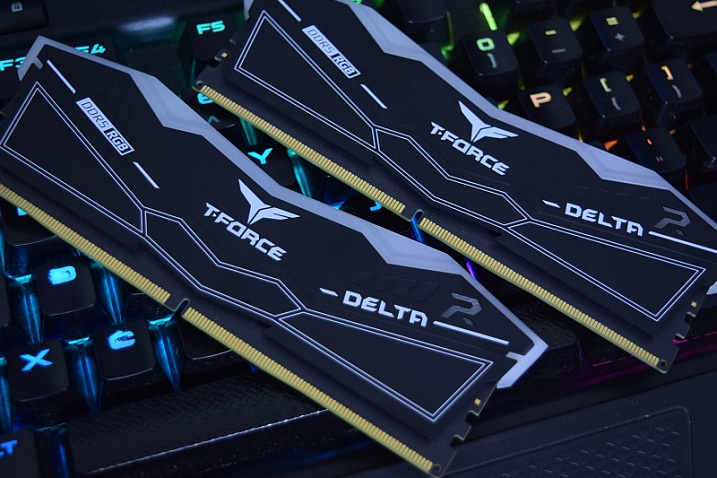 Оперативная память TEAMGROUP T-FORCE DELTA RGB DDR5-7200 оценена в $350