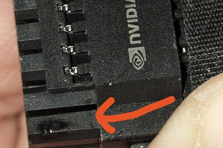 Владелец GeForce RTX 4090 обнаружил повреждение адаптера 12V-2x6 при 80% лимите мощности
