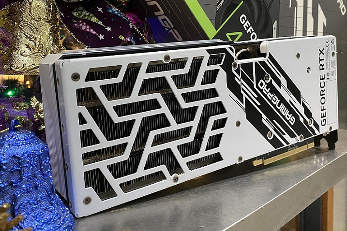 Palit разыгрывает белую видеокарту GeForce RTX 4080 GamingPro White Special Edition