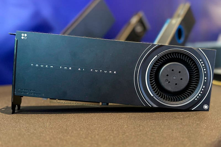 Немецкие дистрибьюторы не наблюдают интереса к видеокартам Intel Arc B50/B60