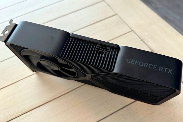 Слух: серия GeForce RTX 5000 SUPER отменена из-за недостатка GDDR7