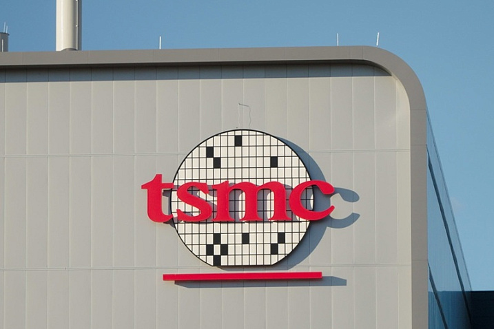 Бюрократия и отдаленность от Тайваня мешают TSMC внедрять современные разработки в США 