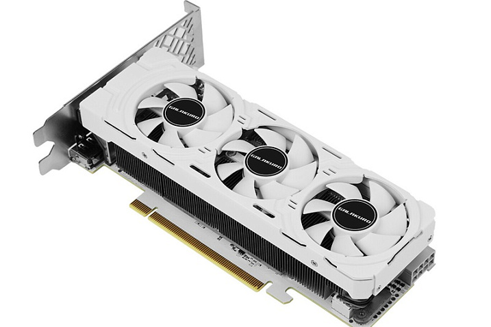 Низкопрофильная видеокарта GALAX GeForce RTX 4060 GALAKURO получила три вентилятора