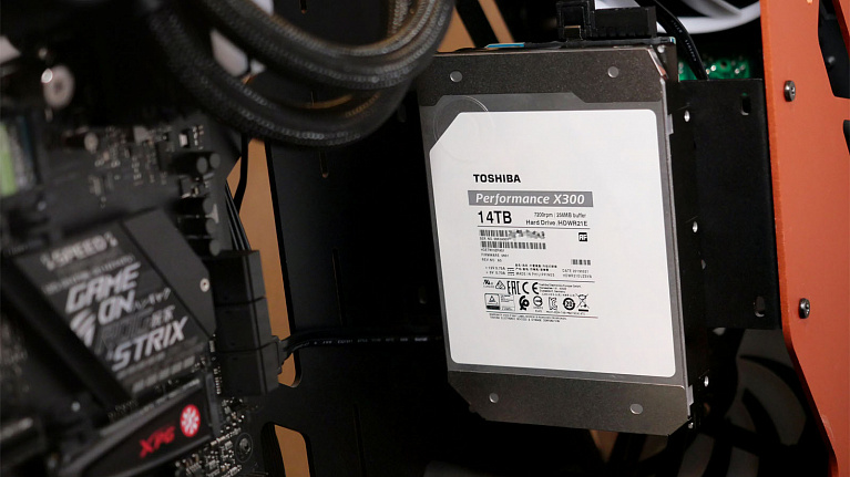 Обзор и тест жёсткого диска Toshiba X300 14 ТБ (HDWR21EUZSVA)