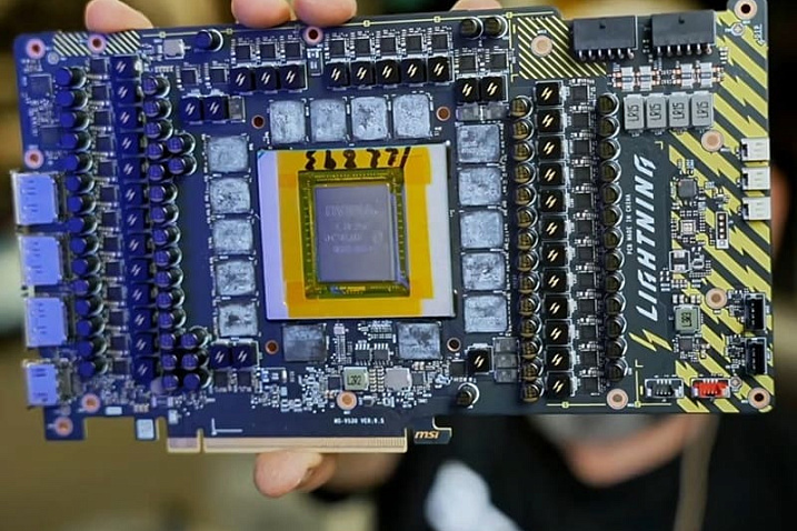 Владелец MSI RTX 5090 Lightning Z решил попрактиковаться в пайке на видеокарте за $5000