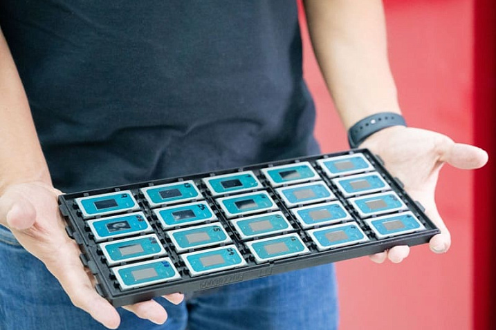 Intel перераспределяет мощности, снижая производство клиентских процессоров