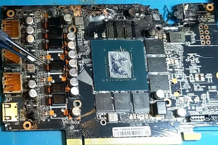 Блок питания без базовых защит привел к сгоранию GeForce RTX 4070