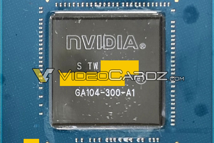 Реальная фотография графического процессора видеокарты NVIDIA GeForce RTX 3070