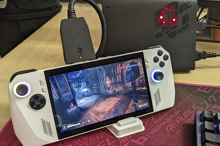 Рассматриваем прототипы портативной консоли ASUS ROG Ally