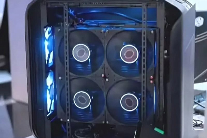 Cooler Master представила готовую СЖО с квадратным радиатором и 4 вентиляторами