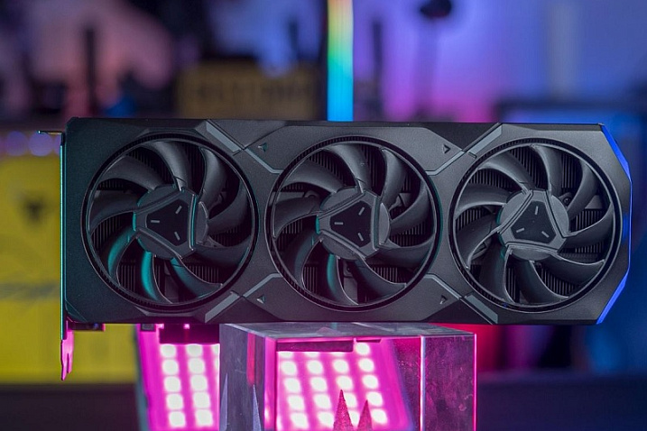 AMD Radeon RX 7900 XT подешевела до €799 в европейской рознице