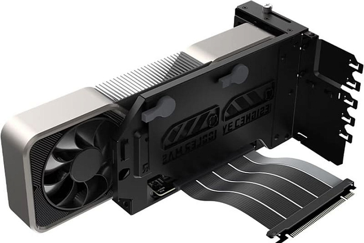 Cooler Master начала продажи райзера для вертикальной установки видеокарт с PCIe 5.0