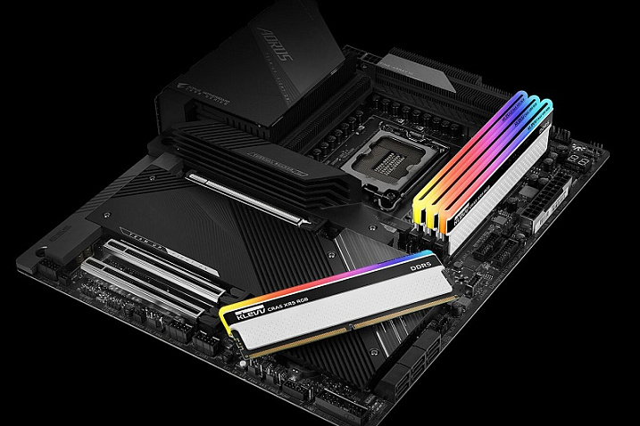 KLEVV представила оперативную память CRAS XR5 RGB DDR5-6000/6200