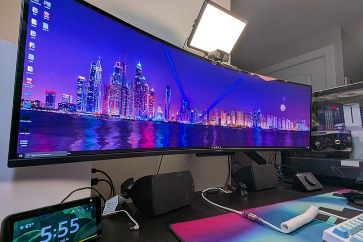 49-дюймовый монитор INNOCN 49Q1R оснащен матрицей OLED с разрешением 5К
