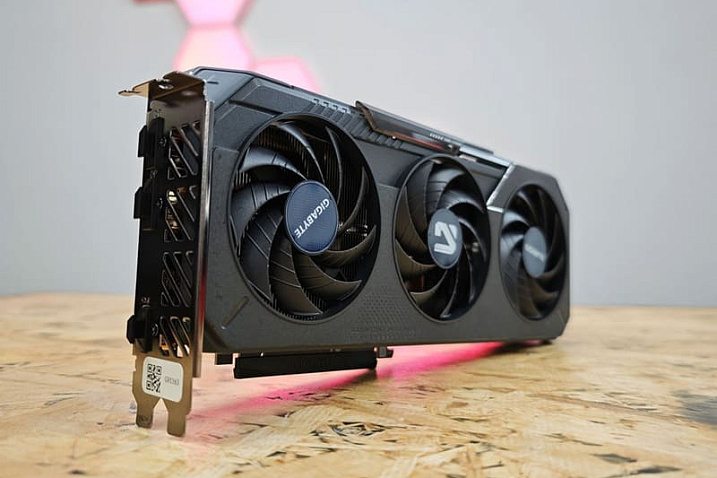 Слух: AMD акцентирует внимание на видеокартах с 8 Гбайтами видеопамяти