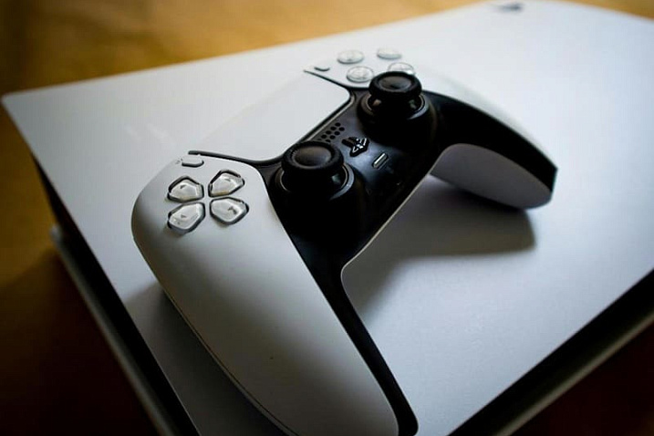 Sony добавляет на коробки PlayStation 5 напоминание о прекращении производства дисков