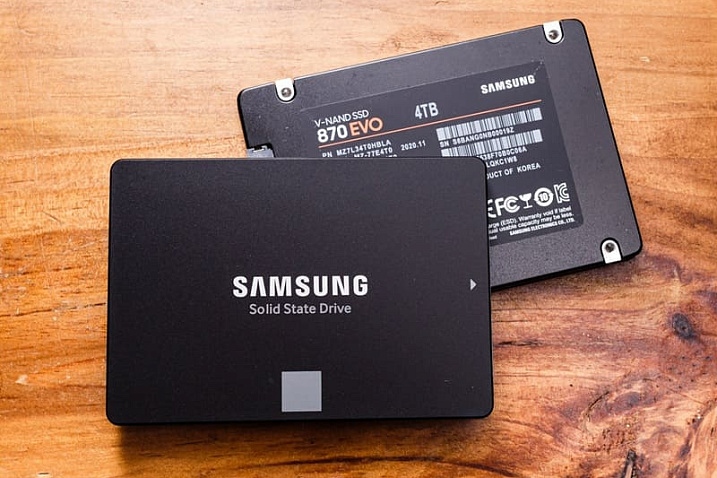 Стоимость накопителя Samsung 870 EVO 8TB с интерфейсом SATA III превысила $4000