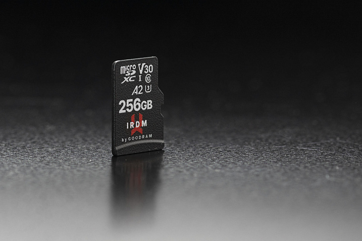 Обзор карты памяти Goodram IRDM M2AA A2 формата microSDXC объемом 256 ГБ