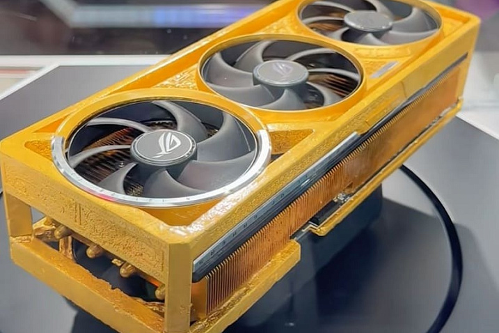 ASUS показала ROG Astral RTX 5090 из 5 килограмм чистого золота